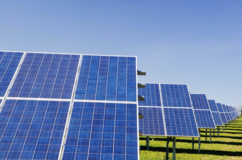 Solar-farms-on-food-sustainability